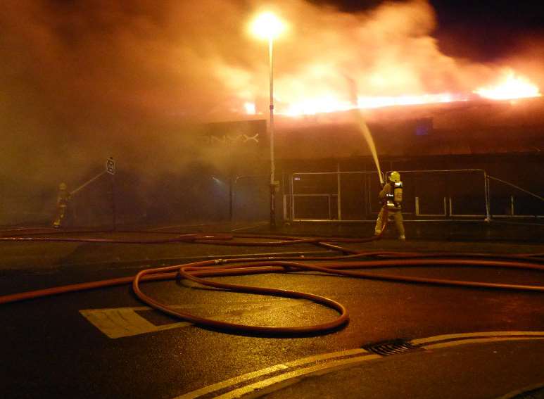 Firefighters tackle the massive blaze. Picture: Kent999s