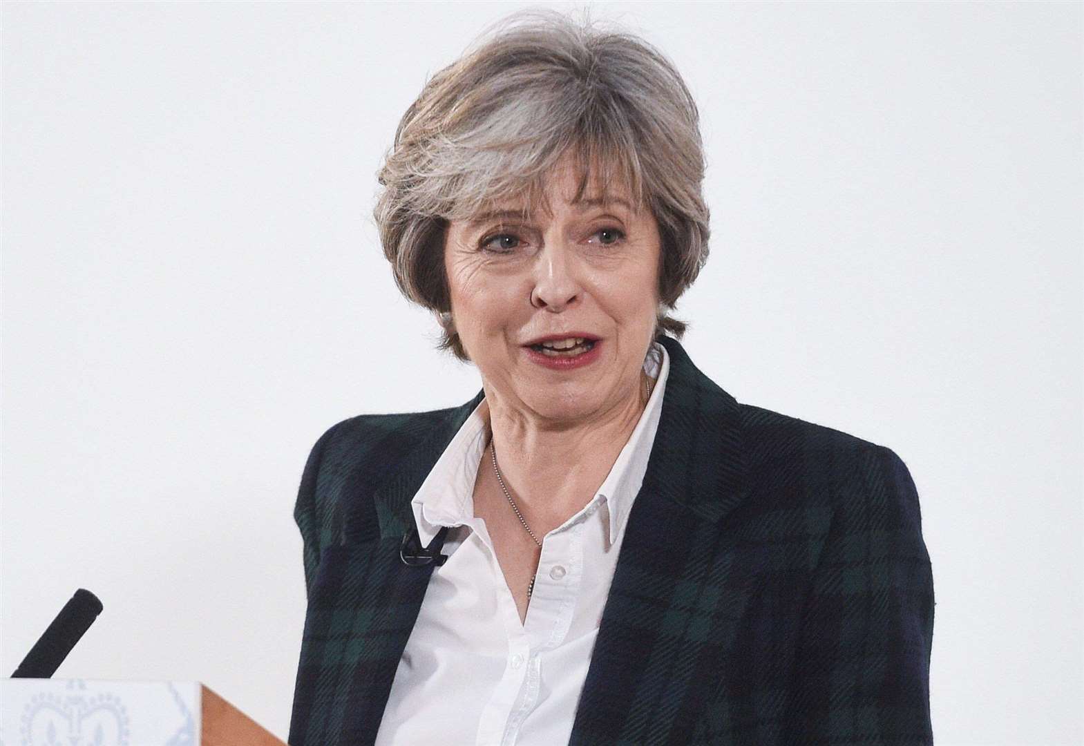 Prime Minister Theresa May has been encouraged to drop her Chequers plan by Conservative association chairmen in Kent
