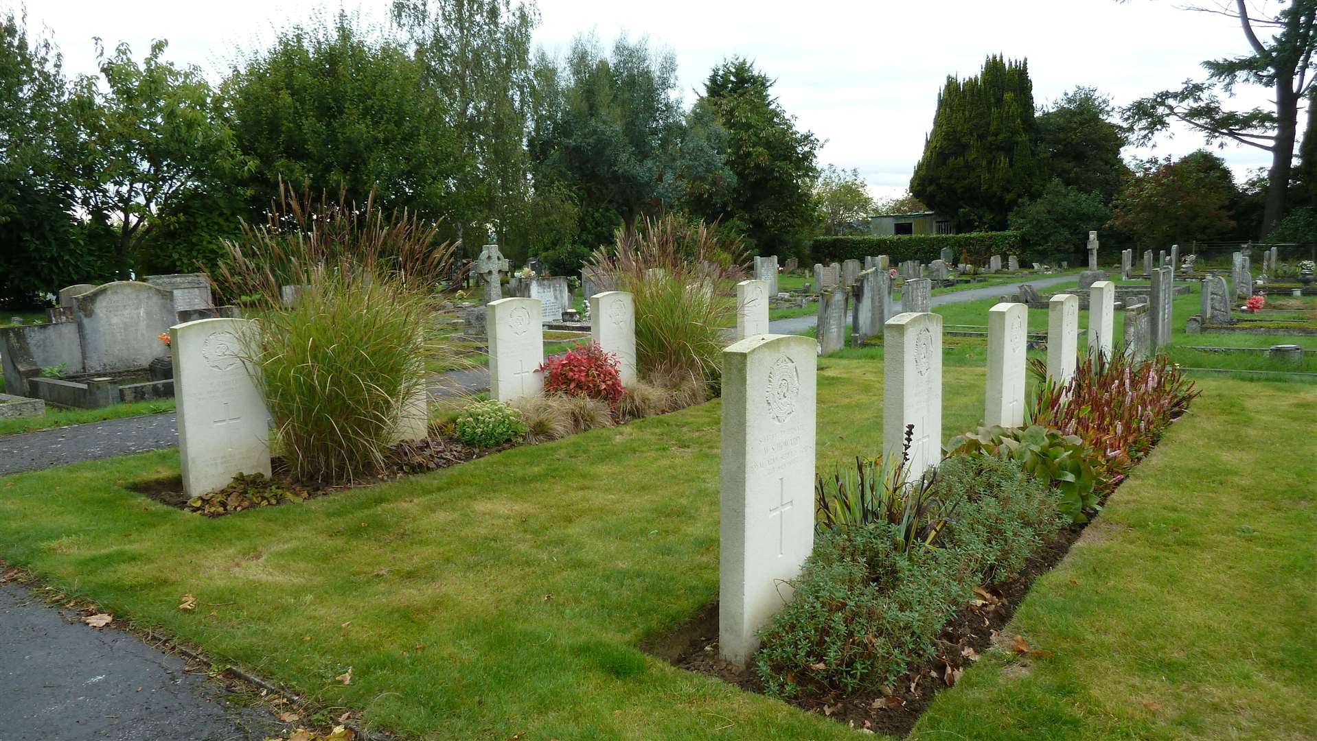 The graves in Marden Cemetery (10440632)