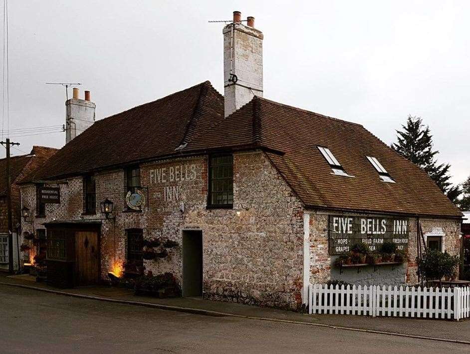 Five Bells Inn (8743831)