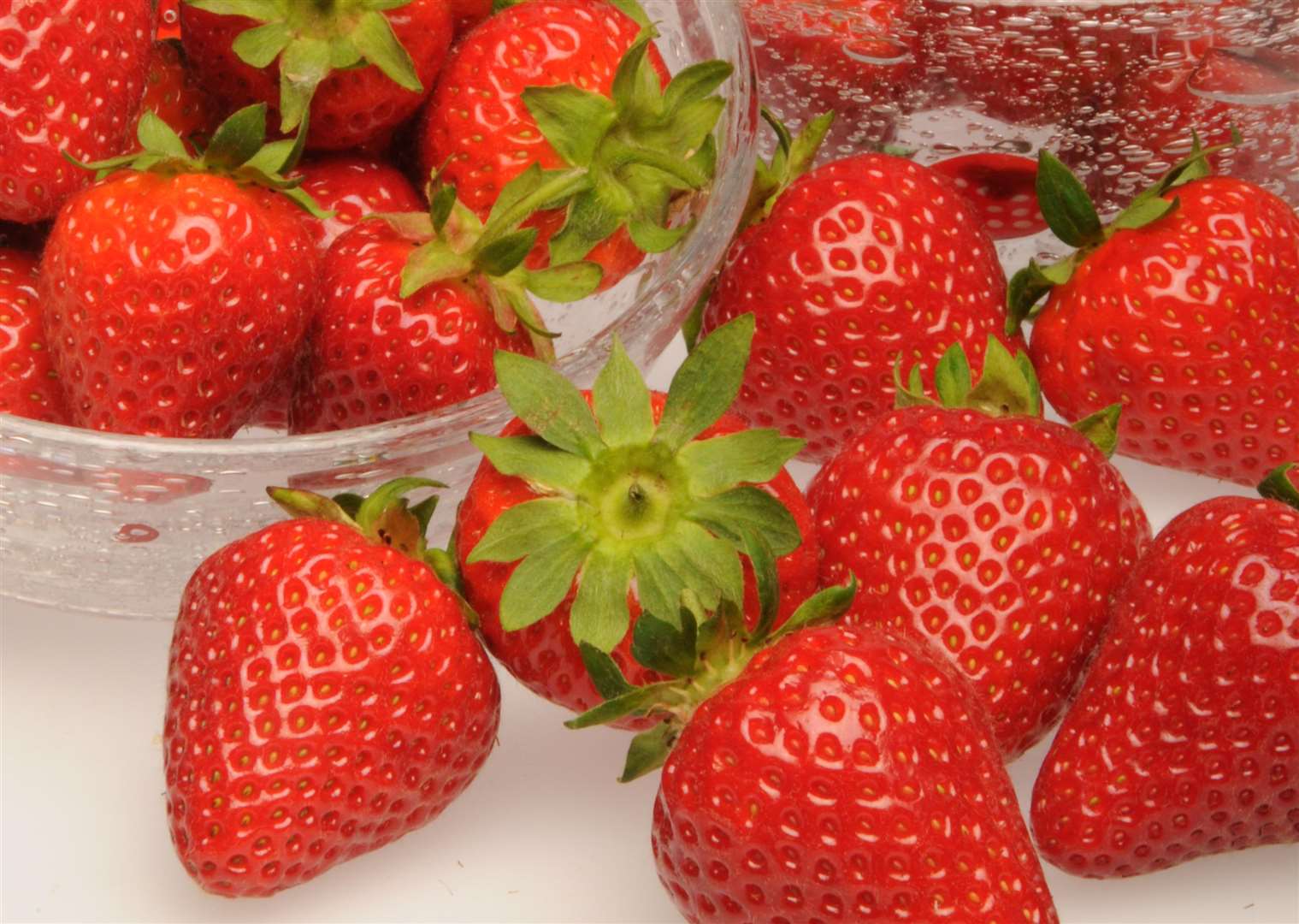 Malling Centenary strawberries (3260473)