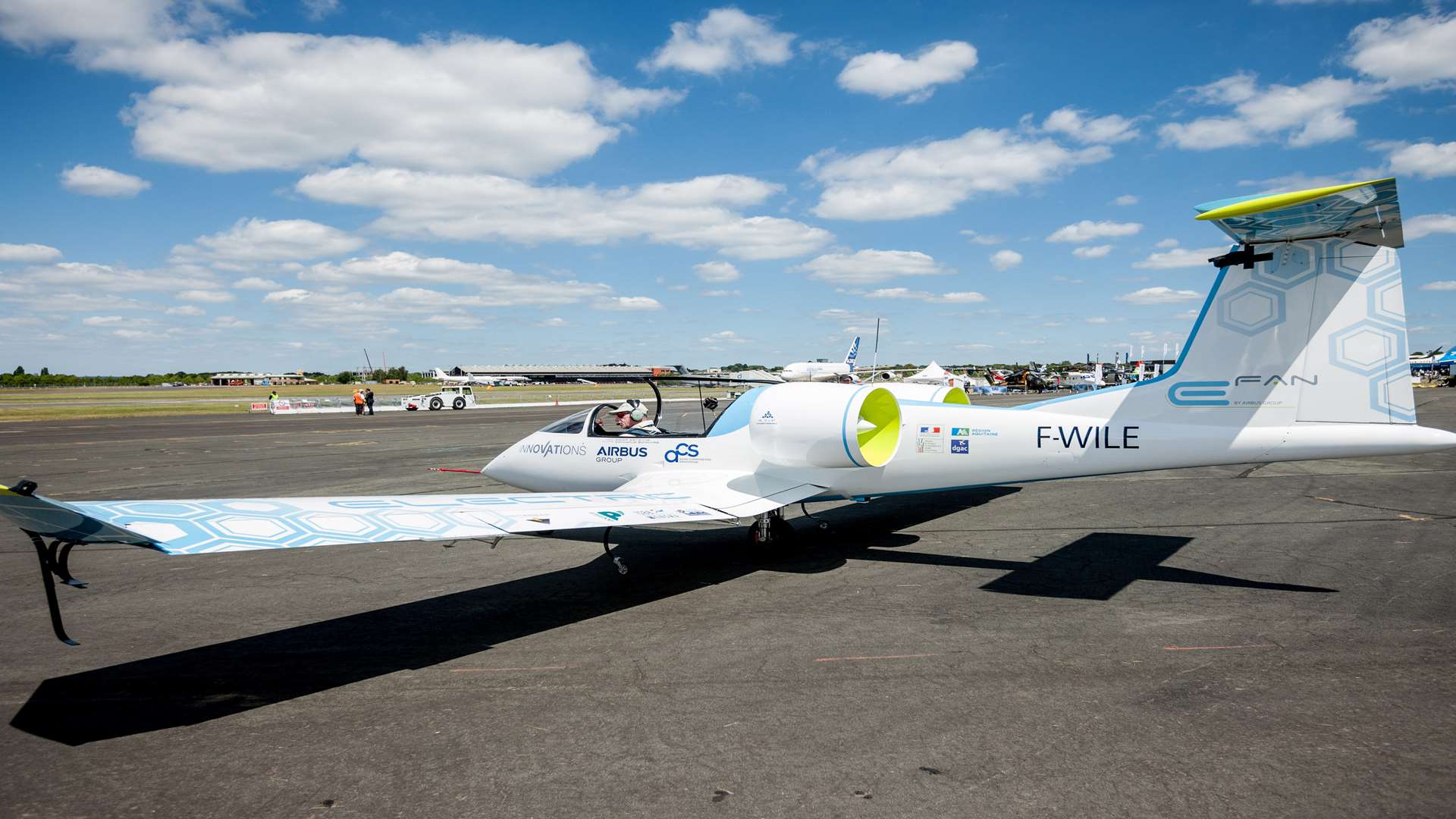 The pioneering new electric plane being launched at Lydd Airport