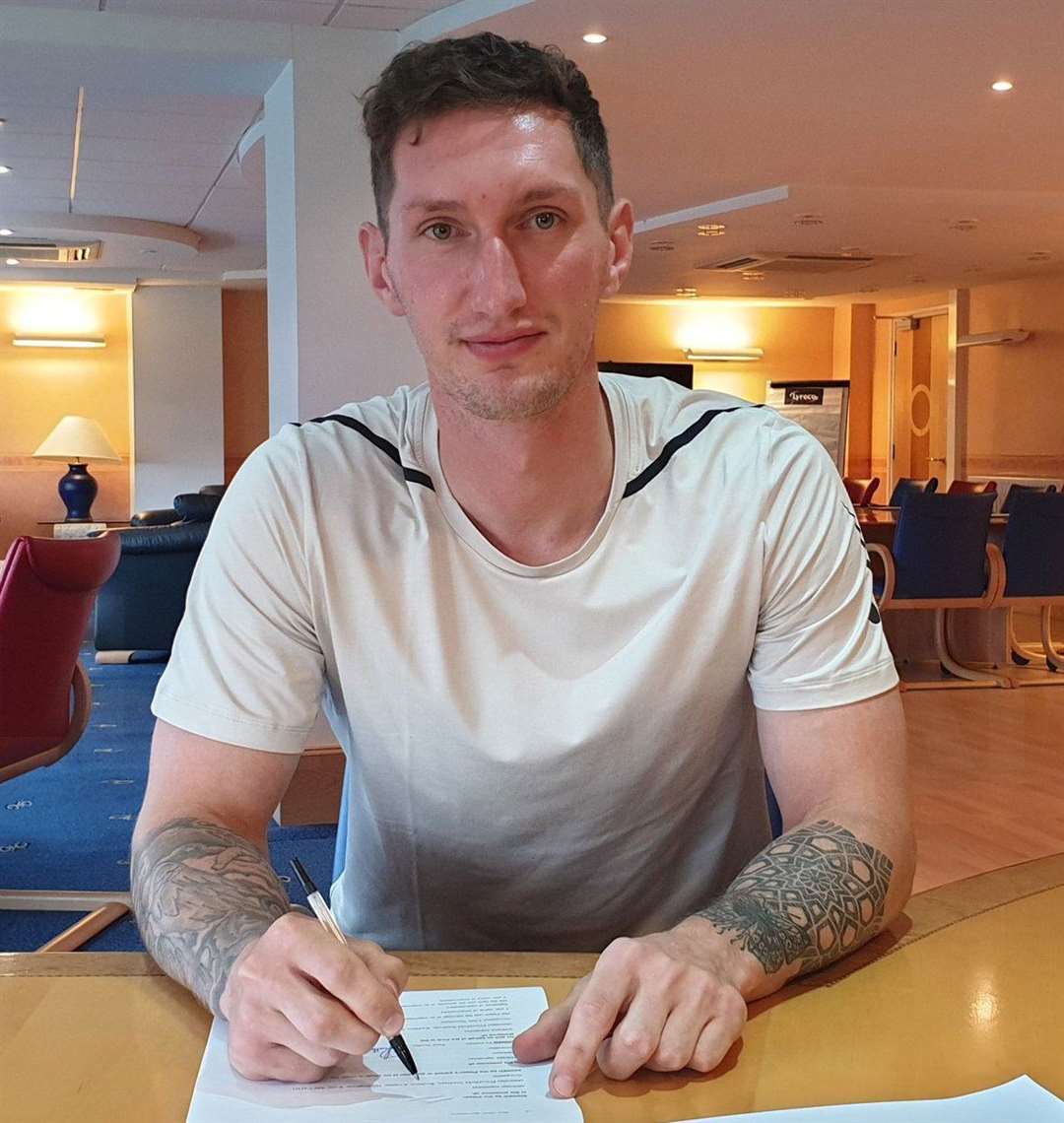 Jack Bonham signs for Gillingham. Picture: Gillingham FC