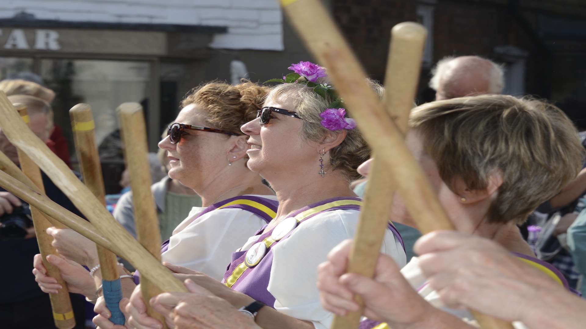 The Fleur De Lys ladies at the Tenterden Folk Festival