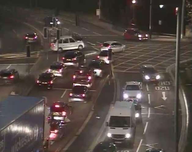 Traffic at Maidstone roundabout (5729170)