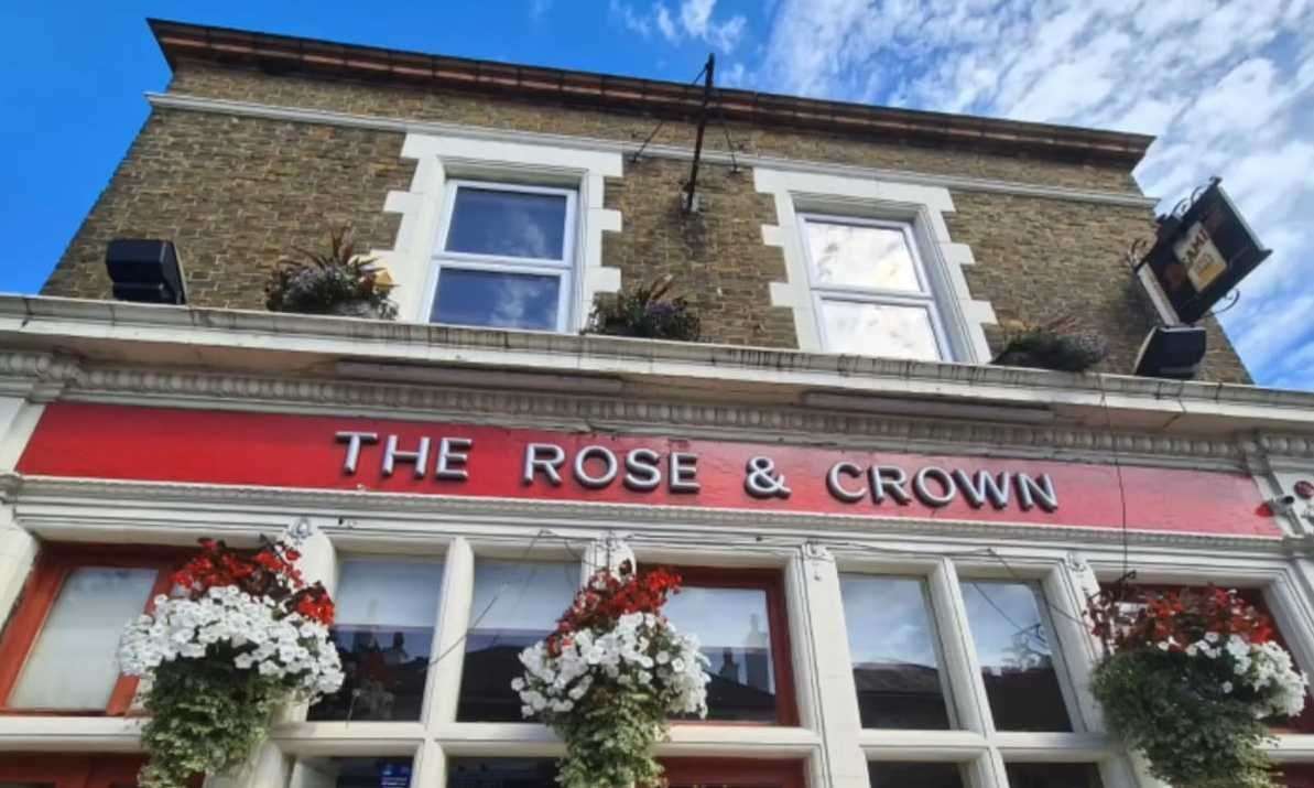 The Rose and Crown Pub is home to a new Youtube show dedicated to Arsenal fans in Dartford