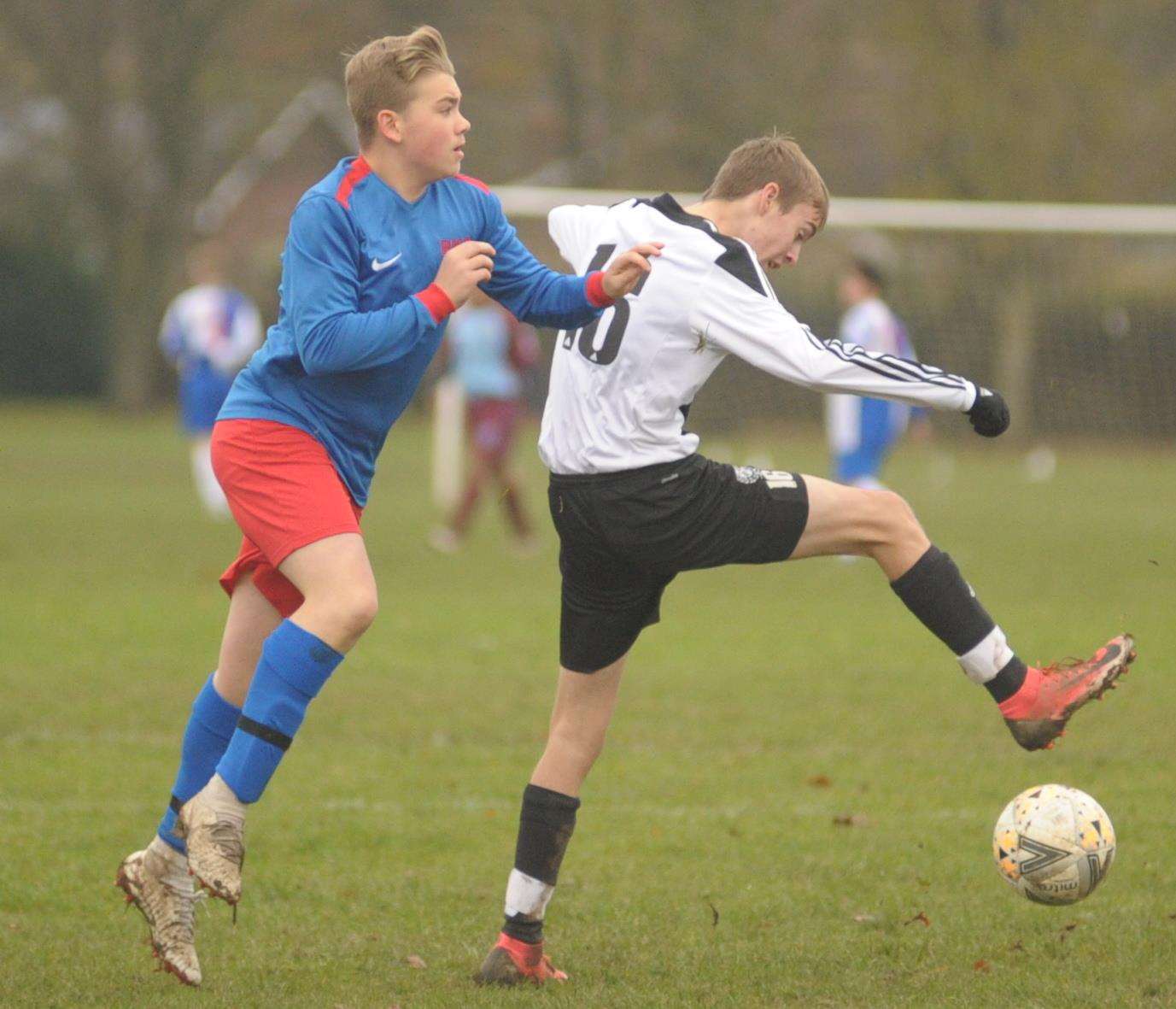 Rainham Kenilworth under-15s (blue) and Real 60 Panthers clash with Division 1 points up for grabs Picture: Steve Crispe
