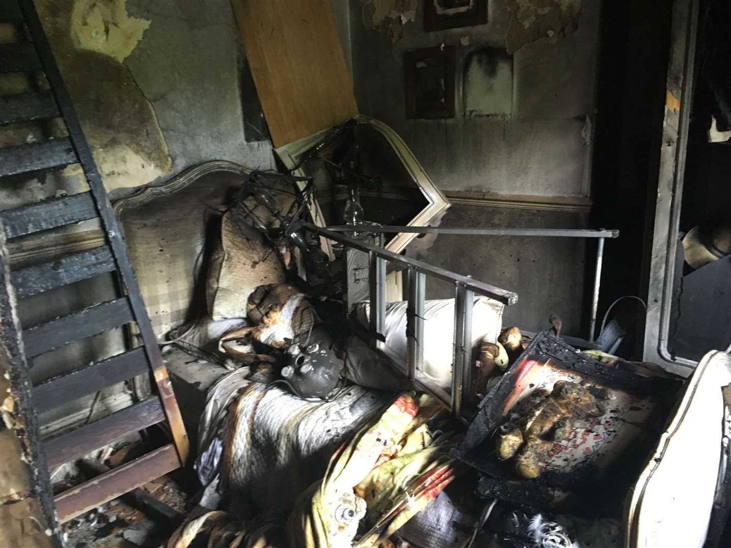 The fire broke out in this room and has destroyed it
