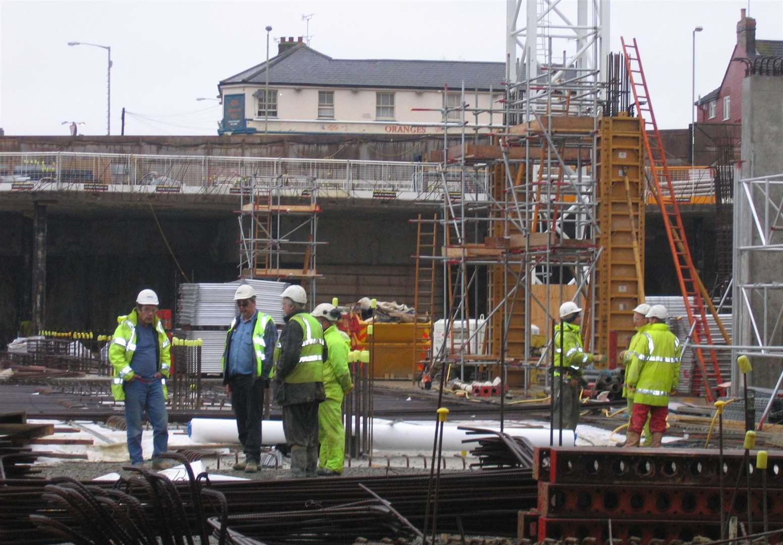 The County Square extension under construction in December 2006; note the former Oranges pub in the background