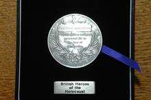 The medal awarded posthumously to George Hammond.