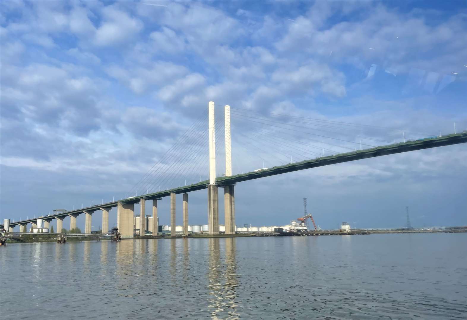 Long queues are building near the Dartford Bridge