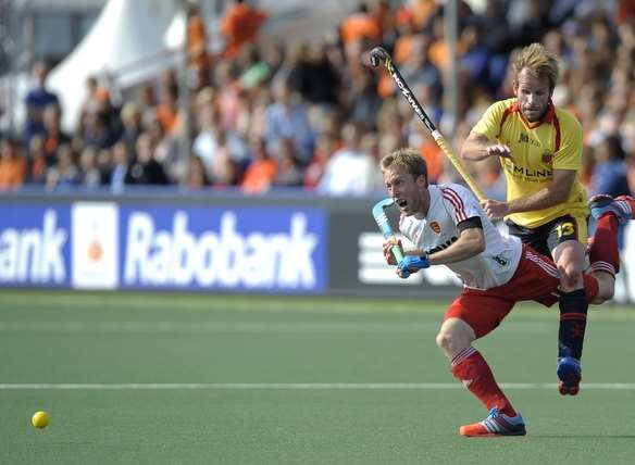 England and Holcombe captain Barry Middleton in action against Spain Picture: Ady Kerry /England Hockey