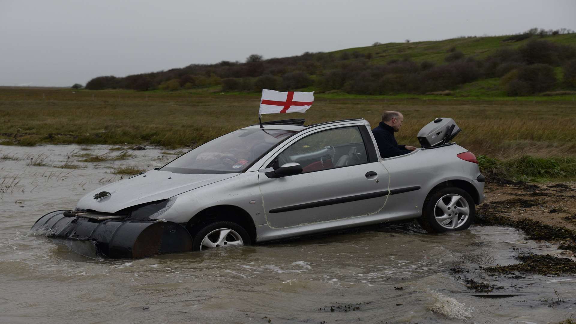 The Peugeot 206 enters the Swale